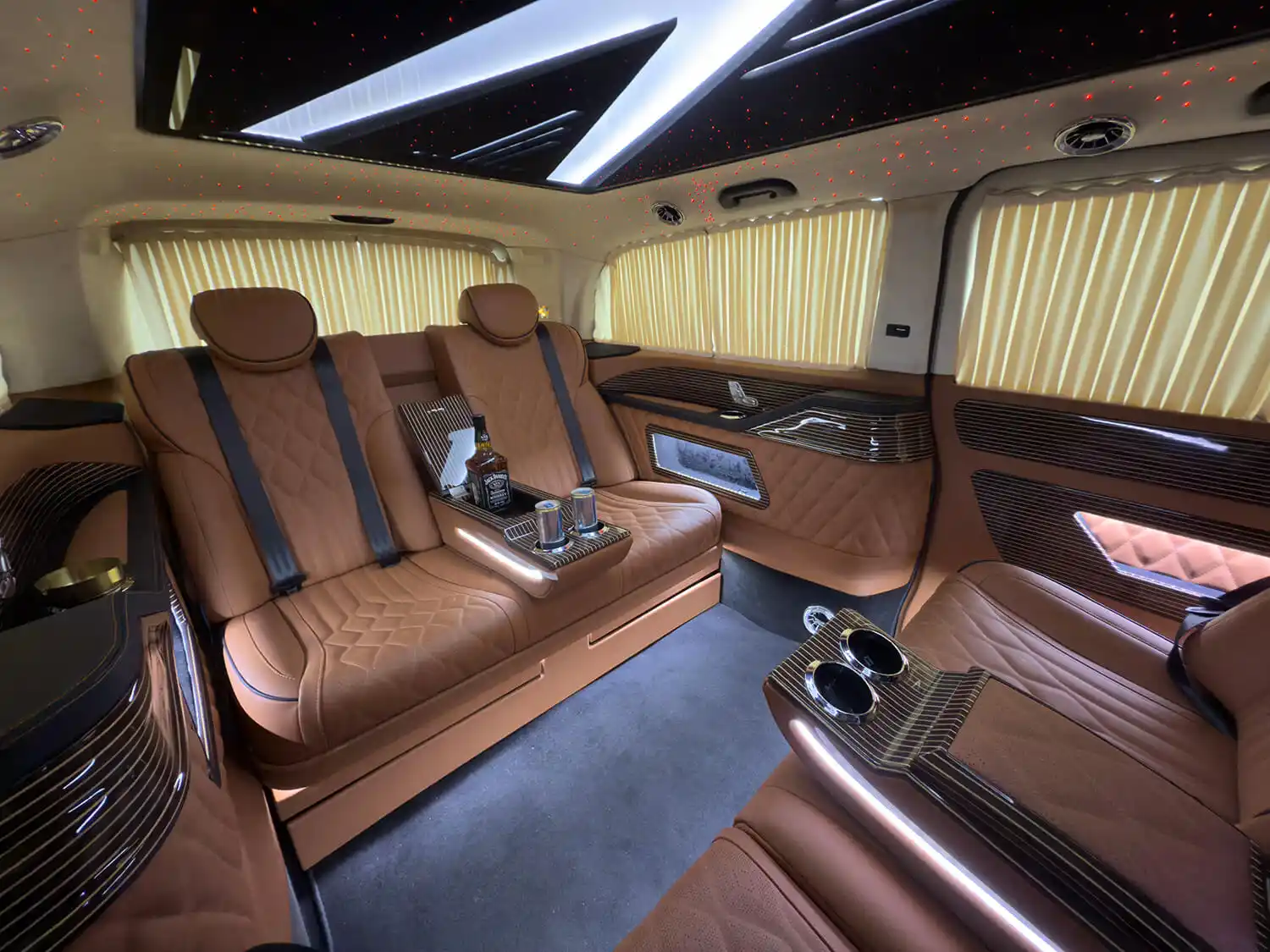 Mercedes-Benz V250